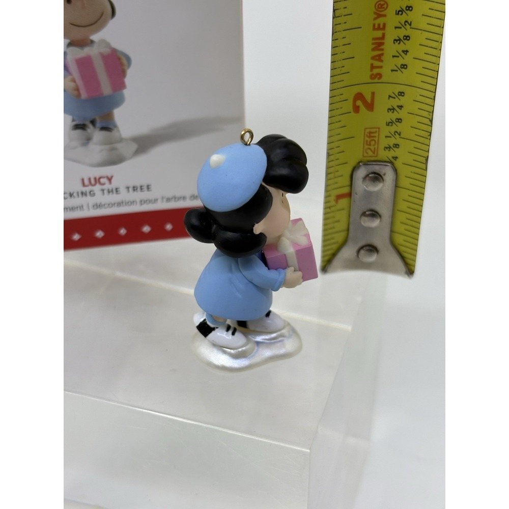 Hallmark Keepsake Peanuts LUCY DECKING THE TREE 2015 Ornament Box - Picture 4 of 4